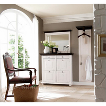 Lae piltide sirvija esikumööbel