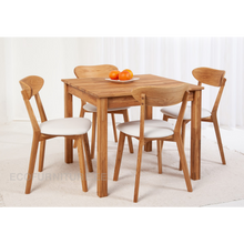 Lae piltide sirvija söögilaud neljale