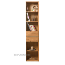 Lae piltide sirvija tammest riiul seinale