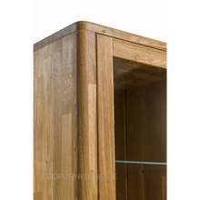 Lae piltide sirvija vitriinkapp kööki