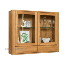 Lae piltide sirvija tammepudiust seinariiul