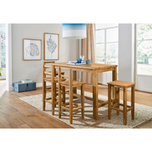 Lae piltide sirvija tammepuidust baaritoolide komplekt